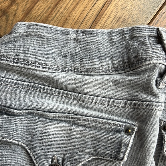 Hudson Jeans - Picture 8 of 11